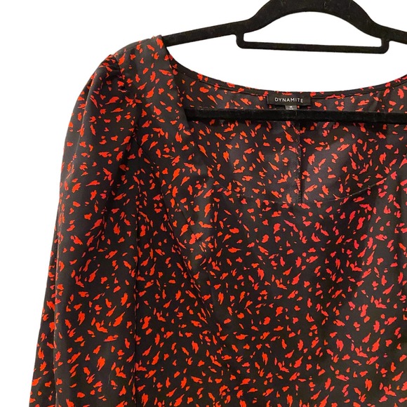 Dynamite Black and Red Top Blouse Long Sleeve Puff Sleeve Size M - Picture 9 of 10
